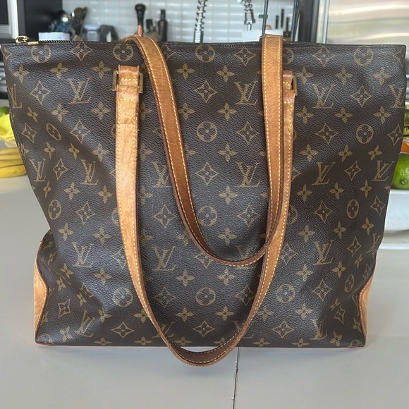 Authentic LV Cabas Mezzo Shoulder Tote Bag - Picture 2 of 16